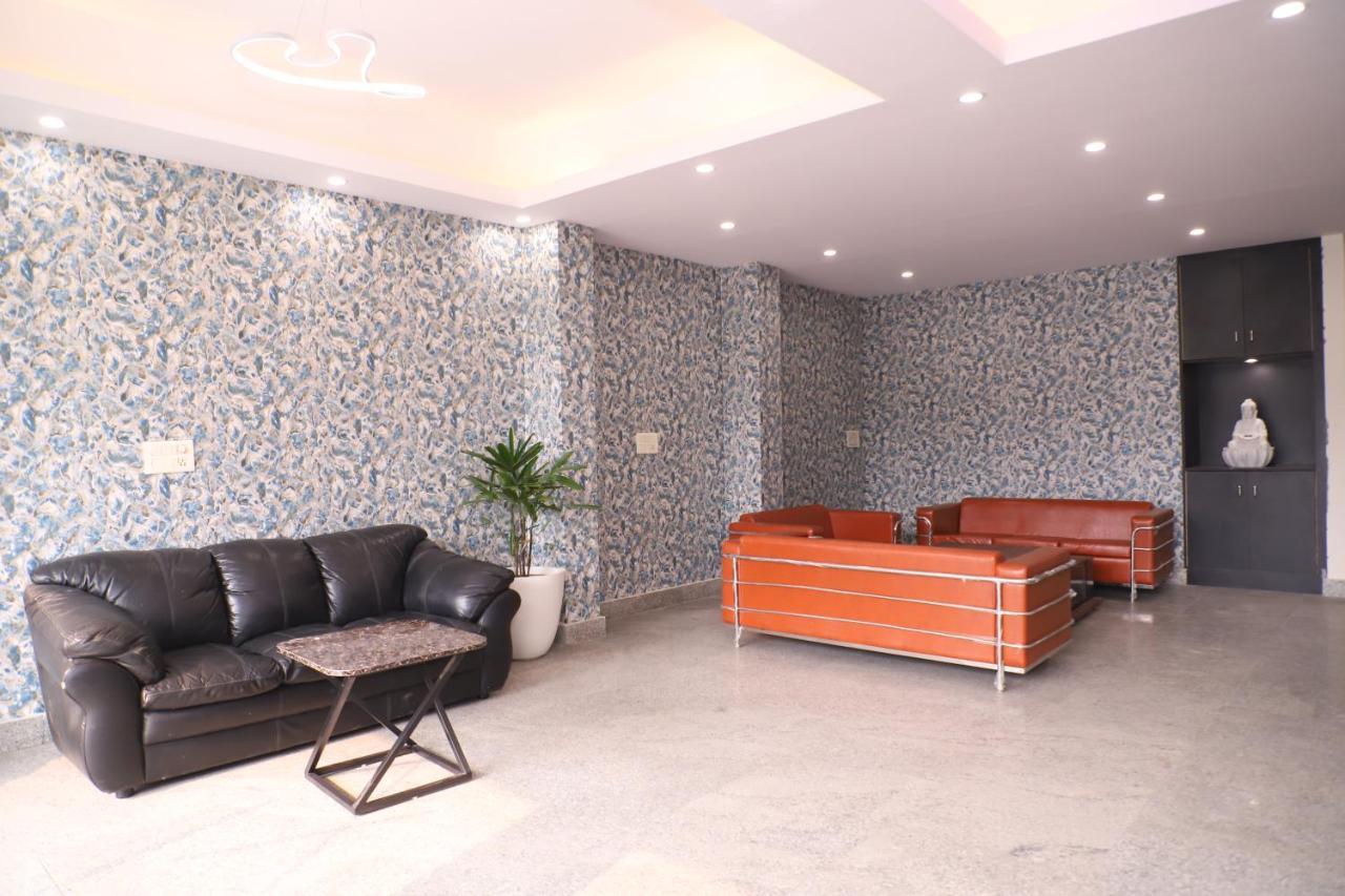 Lyf Corporate Suites - Noida Sector 19 Exterior photo